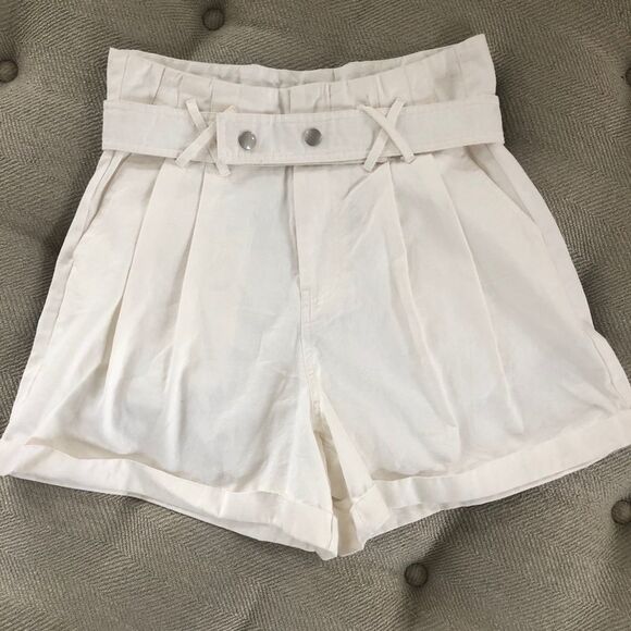 NWOT 4SIENNA High Waist Pleat Cuff Shorts Ivory 4 - Picture 1 of 7